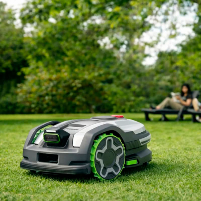 Газонокосилка-робот Greenworks AI Vision 8 C8V 24V аккумуляторная