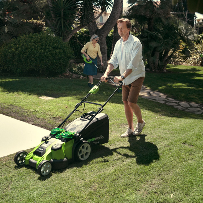 Газонокосилка Greenworks TwinForce G40LM49DB 40V аккумуляторная