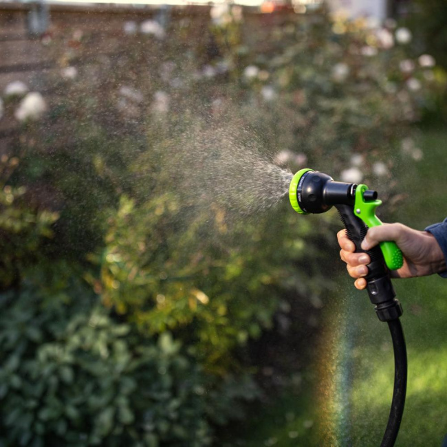 Насос для полива Greenworks G24SWP 24V аккумуляторный 
