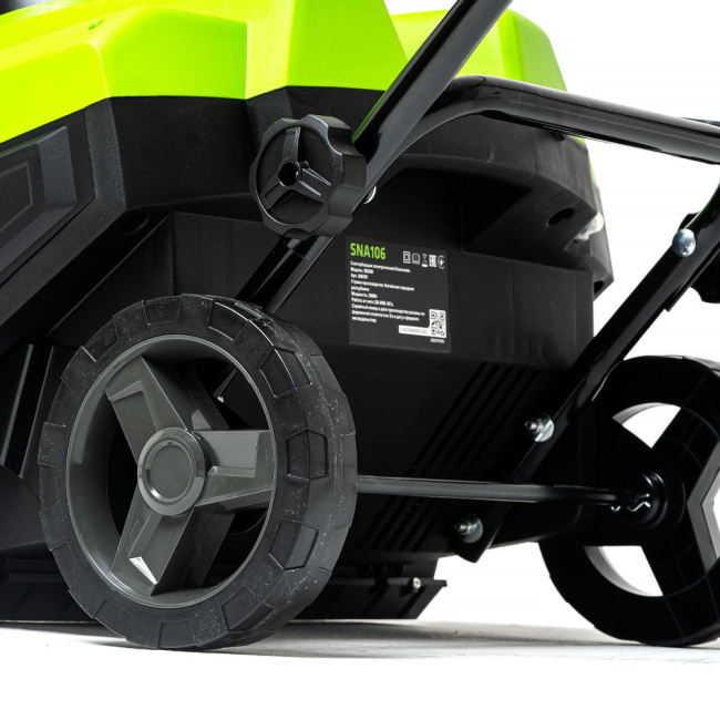 Снегоуборщик Greenworks SN2300 электрический
