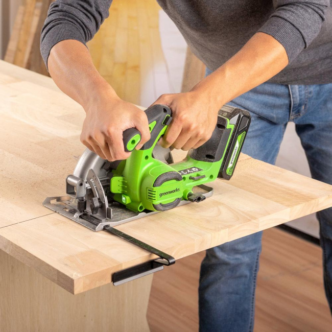 Пила циркулярная Greenworks GD24CS165 24V аккумуляторная 
