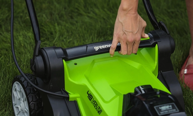 Газонокосилка Greenworks G24X2LM41 24V аккумуляторная