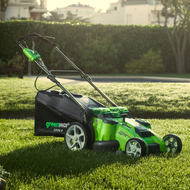 Газонокосилка Greenworks TwinForce G40LM49DB 40V аккумуляторная