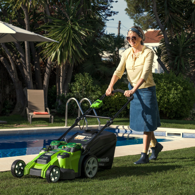 Газонокосилка Greenworks TwinForce G40LM49DB 40V аккумуляторная