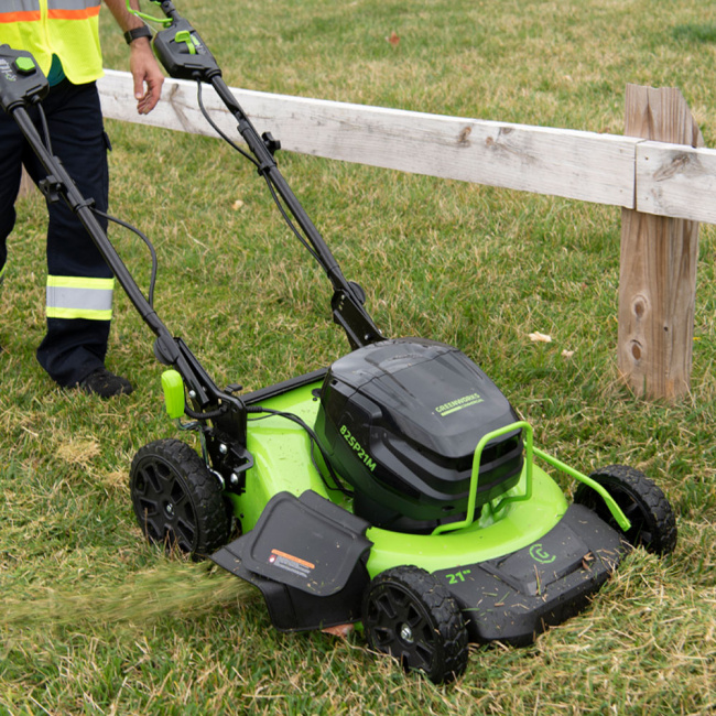 Газонокосилка самоходная Greenworks GC82LM51SP2 82V аккумуляторная