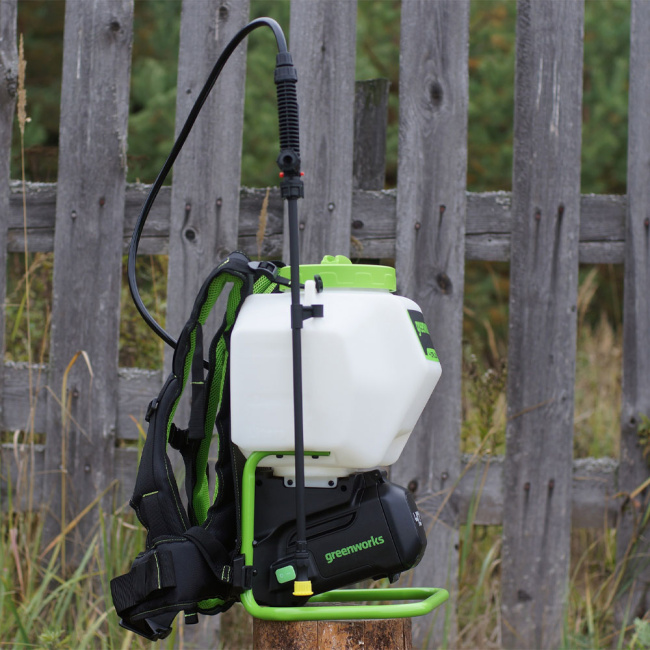 Опрыскиватель садовый Greenworks G24BPSII 24V аккумуляторный