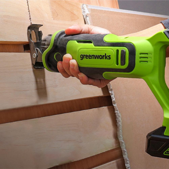 Пила сабельная Greenworks RS326 (GPT-BLRS-1) 24V аккумуляторная 