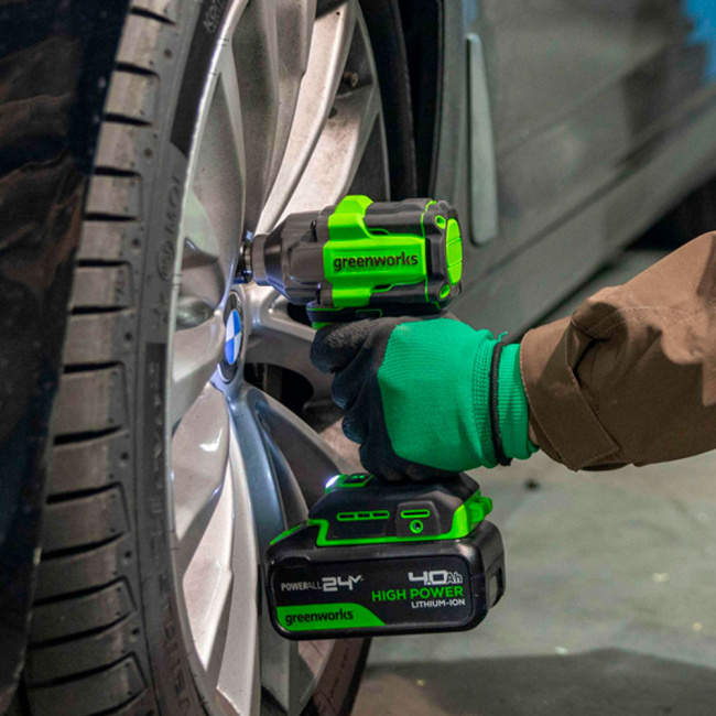Гайковерт ударный Greenworks IW3450 24V аккумуляторный