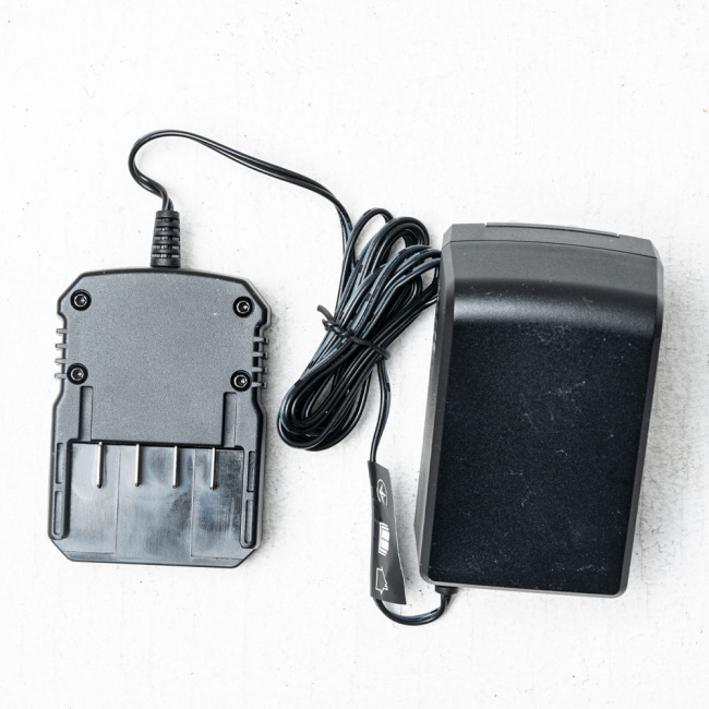 Зарядное устройство Greenworks G40UCM2M 40V