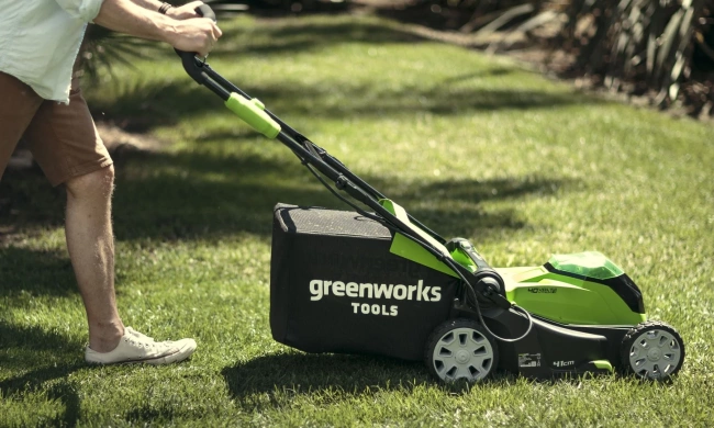 Газонокосилка Greenworks G40LM41 40V аккумуляторная