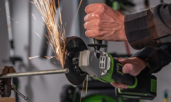 Шлифовальная машина угловая Greenworks GD24AG 24V аккумуляторная 