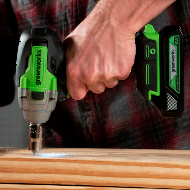 Гайковерт ударный Greenworks GD24IW400 24V аккумуляторный 