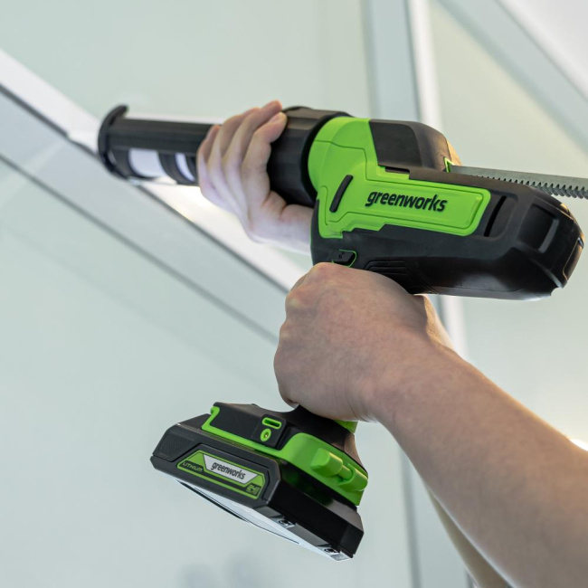 Пистолет для герметика Greenworks G24CAU 24V аккумуляторный 