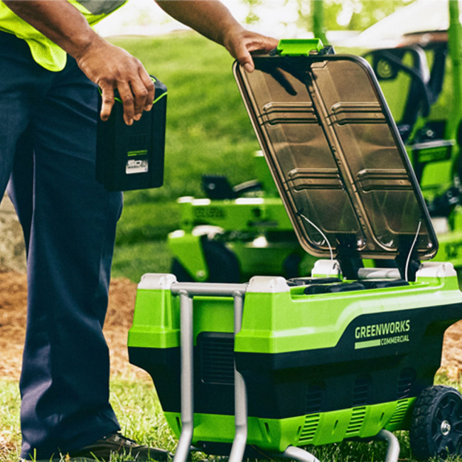 Зарядное устройство для 6 аккумуляторов Greenworks G82CT6 82V