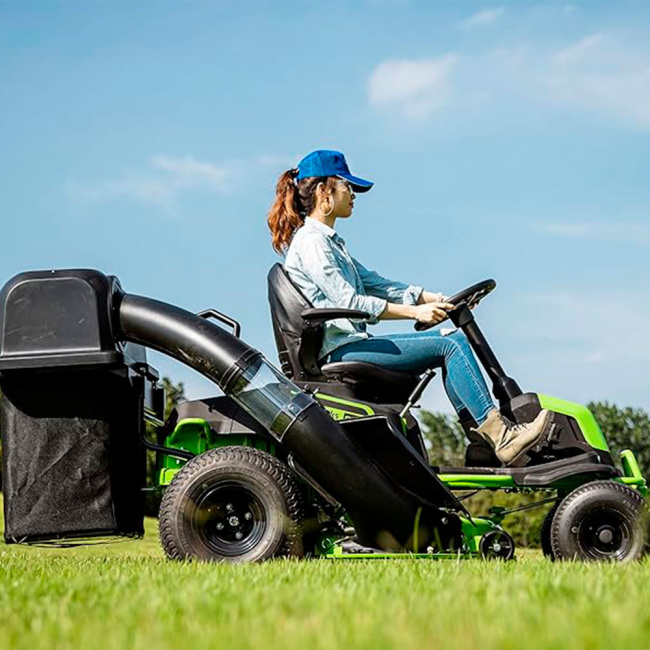 Трактор садовый бесщёточный Greenworks GC82LT107 82V аккумуляторный 
