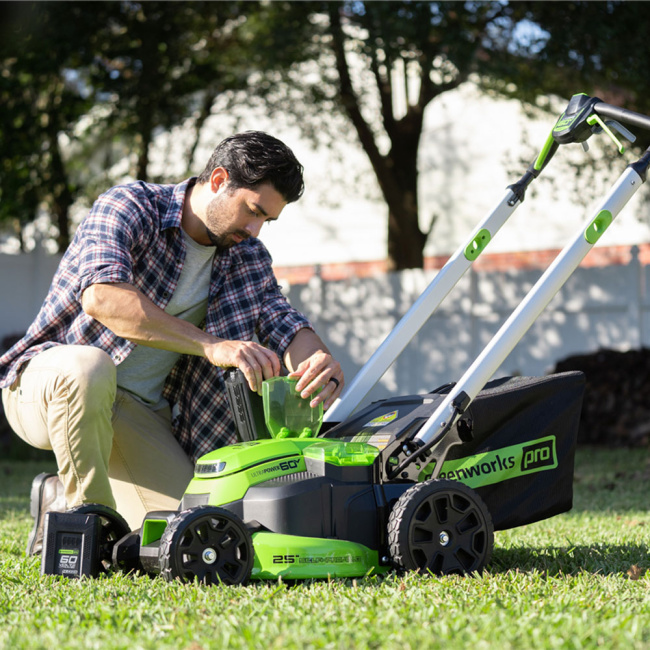 Газонокосилка самоходная Greenworks GD60LM61 60V аккумуляторная