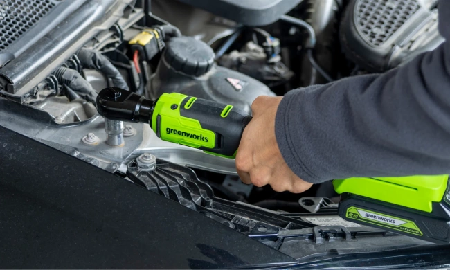 Гайковерт-трещотка Greenworks GD24RW 24V аккумуляторная