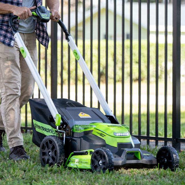 Газонокосилка самоходная Greenworks GD60LM61 60V аккумуляторная