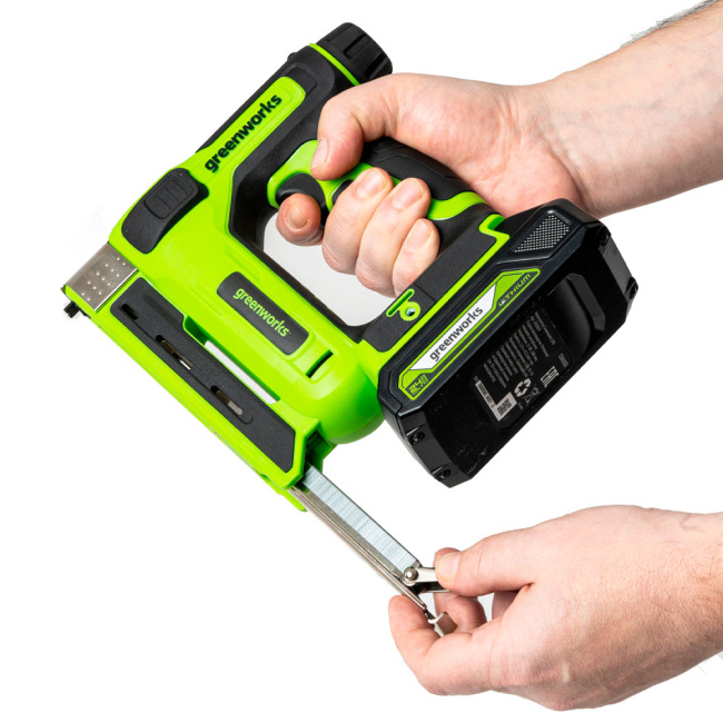 Степлер Greenworks G24CS10 24V аккумуляторный