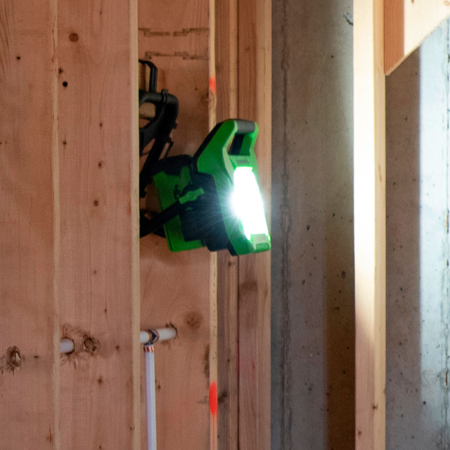 LED-прожектор Greenworks G40WLH 40V аккумуляторный