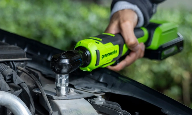 Гайковерт-трещотка Greenworks GD24RW 24V аккумуляторная