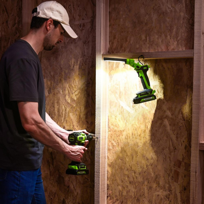 LED-фонарь Greenworks G24UL 24V аккумуляторный